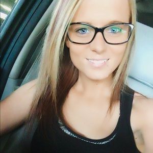 Meet your Posher, Meagan